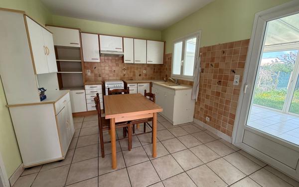 Maison à vendre    3 pièces •  Cozes