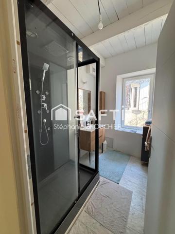 Maison de village lumineuse