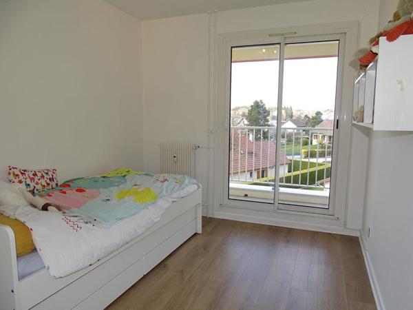 Appartement Moirans En Montagne 4 pièce(s) 106 m2