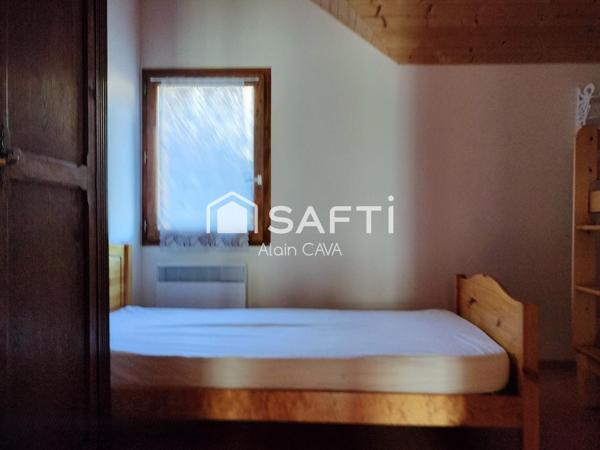 Appartement de 60m² avec garage sur 330m² de terrain et 58m² de jardinet