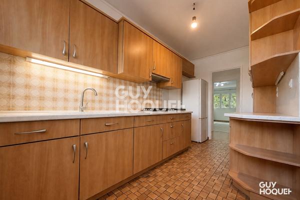 À VENDRE 3 PIÈCES DE 63m²  BALCON + PARKING