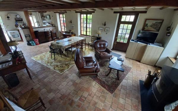 Maison à vendre    5 pièces •  Quettehou