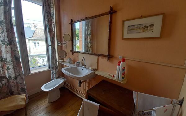 Maison à vendre    5 pièces •  Quettehou