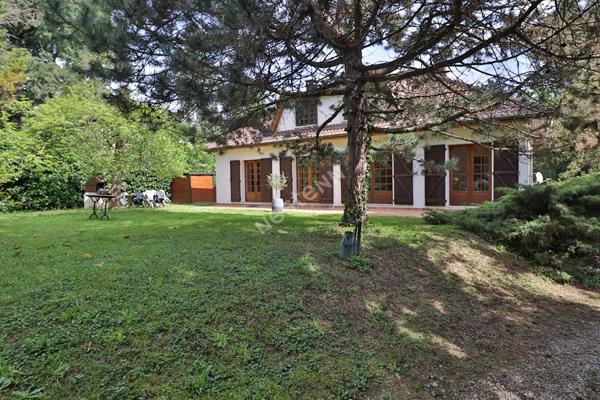 Maison Saint Genis Laval - Au coeur de la verdure