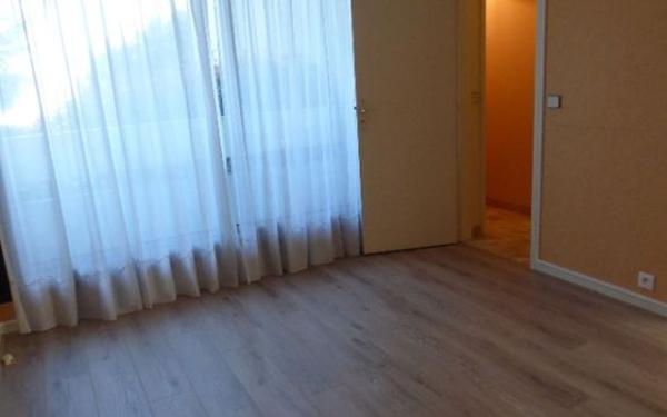 Appartement à louer    1 pièce •  Rosny-sous-Bois