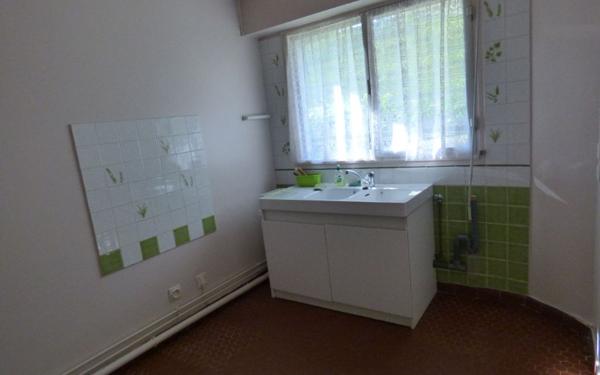 Appartement à louer    1 pièce •  Rosny-sous-Bois