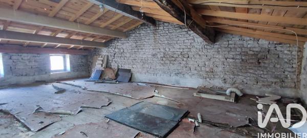 Immeuble à vendre 150 m² La Crèche