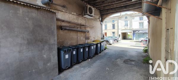 Immeuble à vendre 150 m² La Crèche