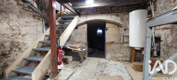 Immeuble à vendre 150 m² La Crèche