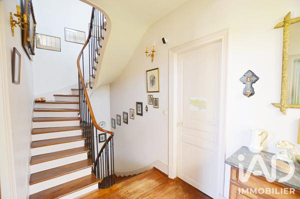 Maison à vendre 9 pièces 241,77 m² Sannois