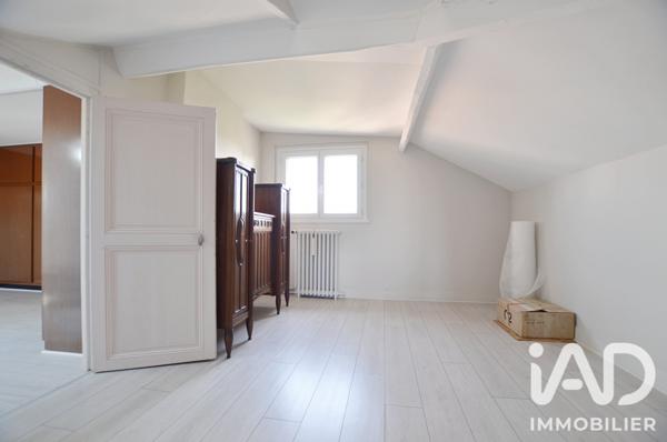 Maison à vendre 9 pièces 241,77 m² Sannois