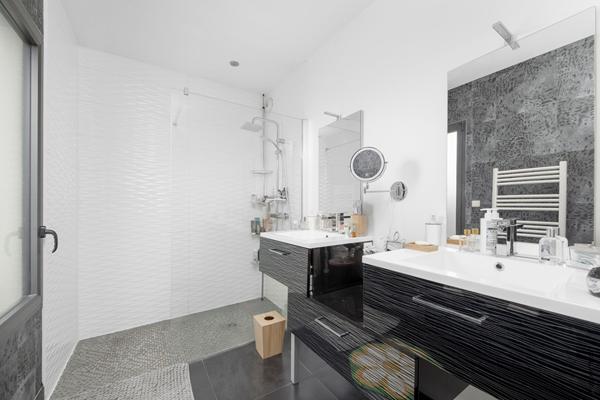 Maison T6 - 160 m² - Belberaud - Contemporaine avec piscine et dépendance