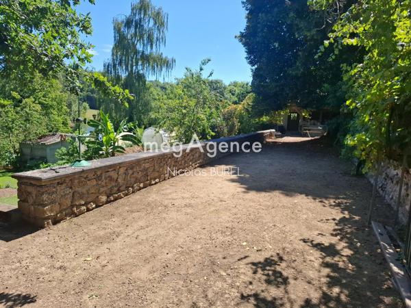 Maison à CHANGE, 53810 - 5 pièces 169m²