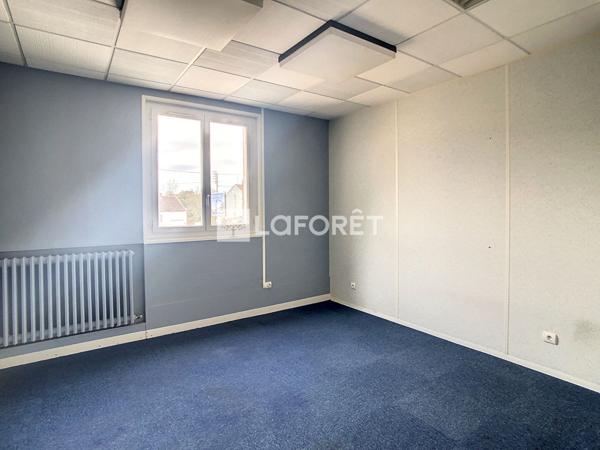 Location bureau près de Vitry-le-François - 5 pièce(s) - 171 m² - 1 250 € par mois