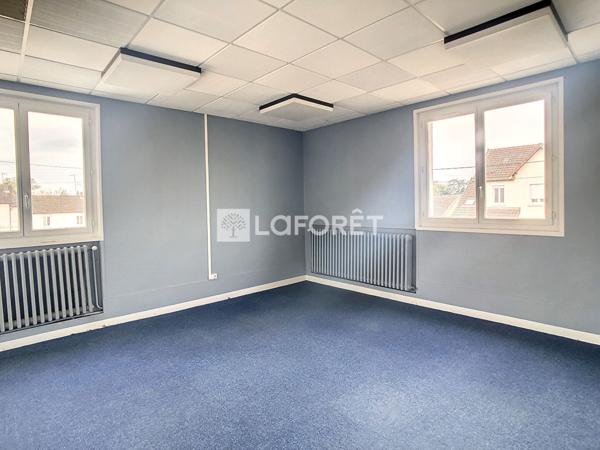 Location bureau près de Vitry-le-François - 5 pièce(s) - 171 m² - 1 250 € par mois