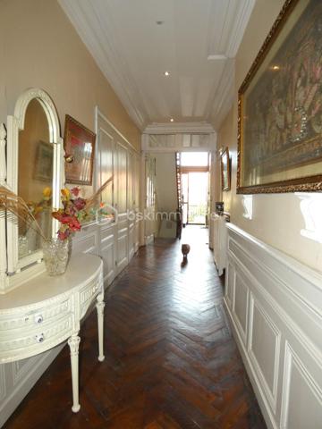 Chateau de 361,78 m²