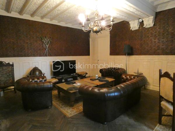 Chateau de 361,78 m²