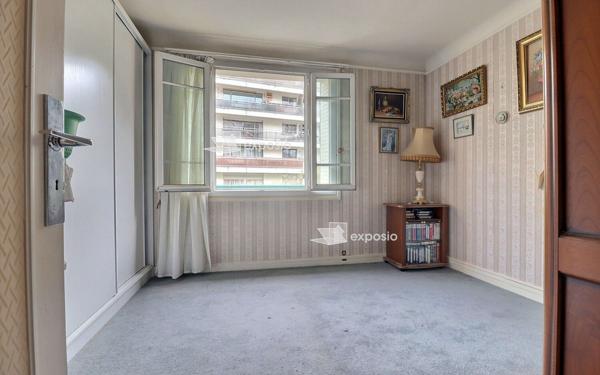 Appartement à vendre    4 pièces • 79,52 m2 Paris 20