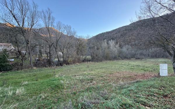 Terrain à vendre    Le Saix