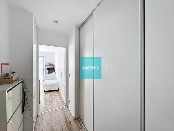 À vendre - Superbe appartement à Franconville de 2 Pièces avec balcon proche de toutes commodités (écoles, commerces, axes autoroutiers A15/A115) une place de parking en sous-sol.