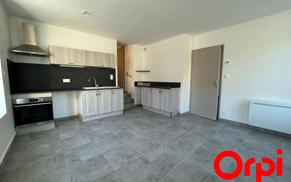 Maison à louer    4 pièces •  Pouilly-sur-Serre