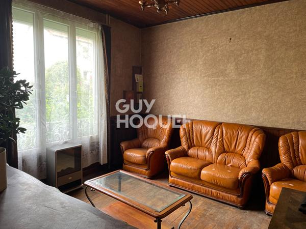 A quelques minutes de la gare des écoles des commerces