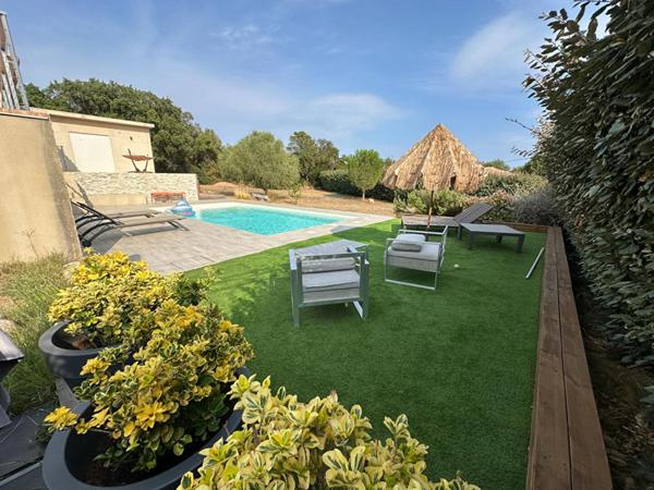 Maison T6 de 168 m2 sur grand terrain avec piscine - STE LUCIE DE PORTO-VECCHIO (20144) - CORSE DU SUD - FRANCE