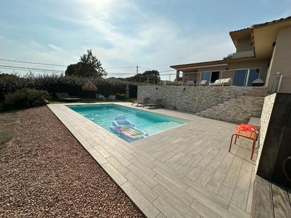 Maison T6 de 168 m2 sur grand terrain avec piscine - STE LUCIE DE PORTO-VECCHIO (20144) - CORSE DU SUD - FRANCE