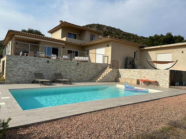 Maison T6 de 168 m2 sur grand terrain avec piscine - STE LUCIE DE PORTO-VECCHIO (20144) - CORSE DU SUD - FRANCE