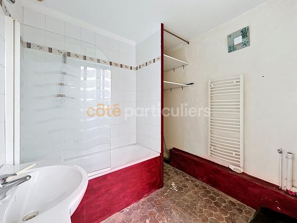 Location
                Appartement81,4 m² - 2 Pièces -
                    ELBEUF (76500)