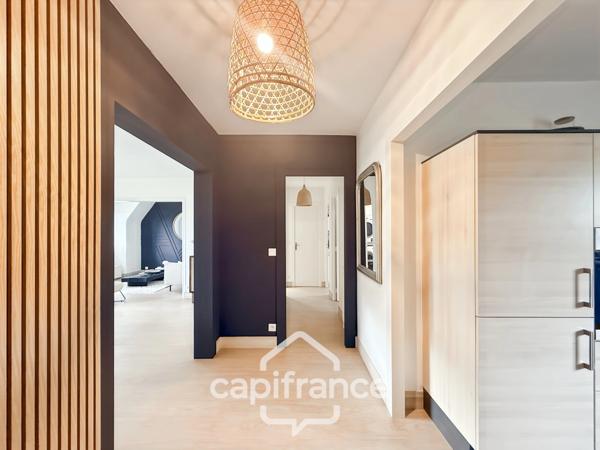 À VENDRE PONTIVY – Appartement rénové de plus de 73 m² au dernier étage, à 500 m du centre-ville