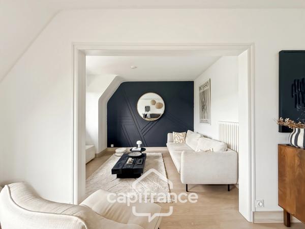 À VENDRE PONTIVY – Appartement rénové de plus de 73 m² au dernier étage, à 500 m du centre-ville