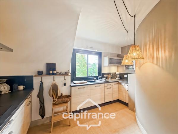 À VENDRE PONTIVY – Appartement rénové de plus de 73 m² au dernier étage, à 500 m du centre-ville