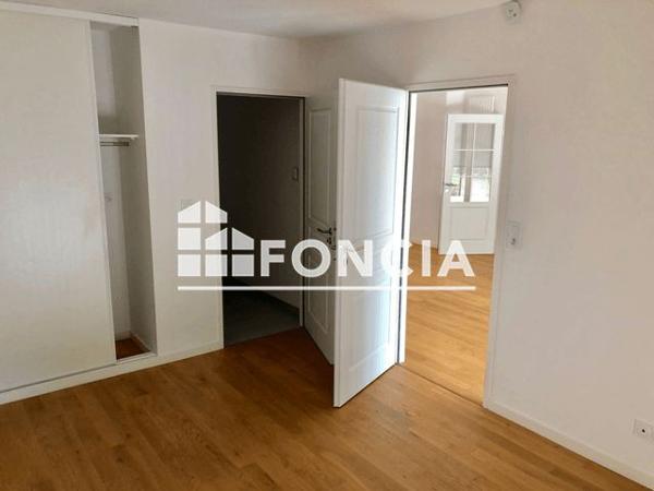 Location Appartement 2 pièces 59.6 m² - BAT C - PORTE 01 Niort 79000