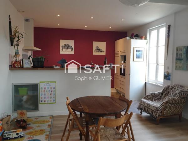Maison 85 m² avec  2 Chambres et jardin sans vis-à-vis au centre de Château Gontier