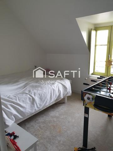 Maison 85 m² avec  2 Chambres et jardin sans vis-à-vis au centre de Château Gontier