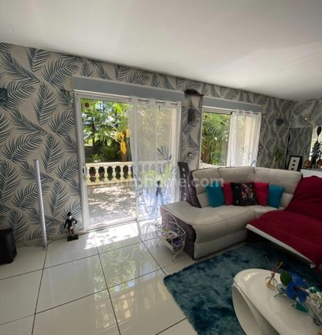 L'Isle d'Espagnac. Maison 187 m² + 3 logements locatifs meublés sur terrain de 2003 m²