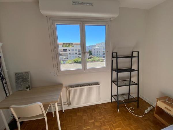 Chambre en colocation - Lyon 07