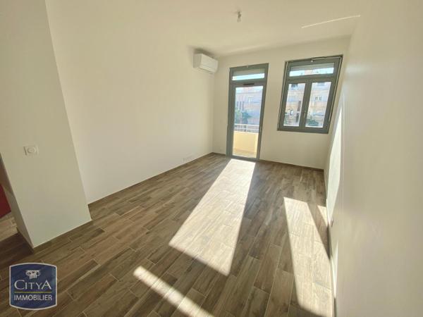 Location appartement Le Lavandou (83980) 3 pièces 57.25m²