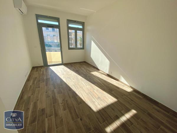 Location appartement Le Lavandou (83980) 3 pièces 57.25m²
