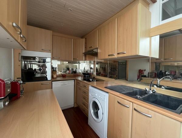 A vendre à VANNES Hyper centre appartement de prestige dernier étage 2 chambres 70m²