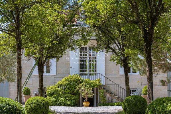 Bordeaux – Maison en pierre de 300m² avec jardin, garage, piscine