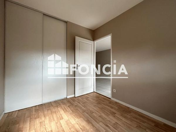 Location Studio 34.67 m² - ZAC DU VAL DE SEUGNE Jonzac 17500