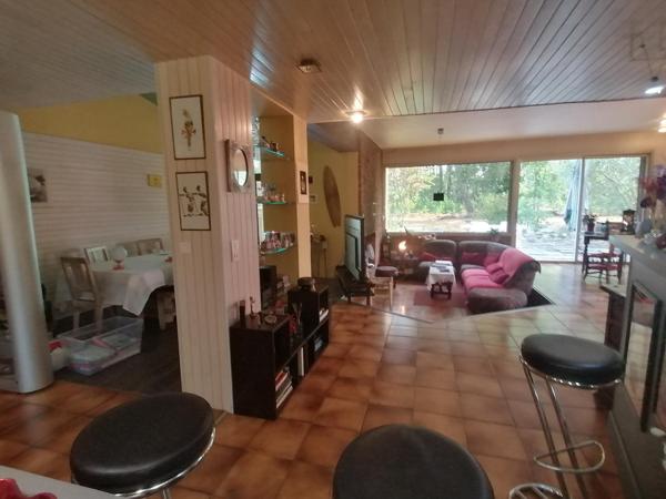 Belle maison d'architecte avec de beaux volumes.