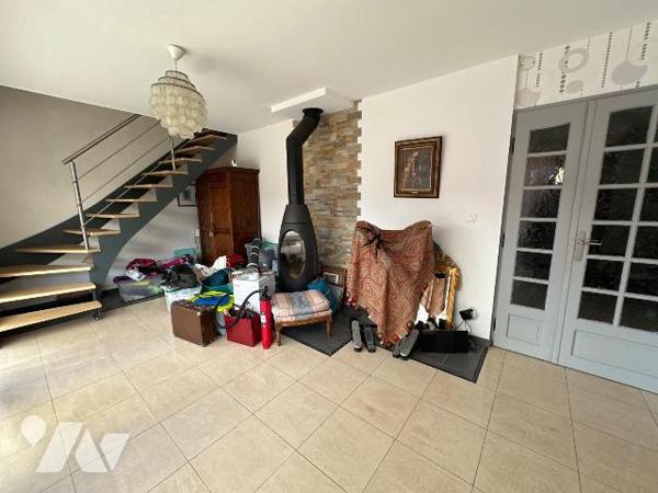 Maison individuelle semi plain-pied de 139 m² habitables située dans le secteur très recherché ...