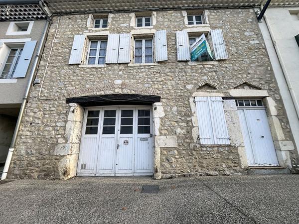 EXCLUSIVITE - LORIOL - MAISON DE 160 M² AVEC 170 M² DE DEPENDANCE