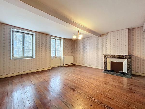 EXCLUSIVITE - LORIOL - MAISON DE 160 M² AVEC 170 M² DE DEPENDANCE