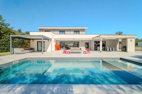 Maison à vendre 8 pièces proche de MONTPELLIER (34)