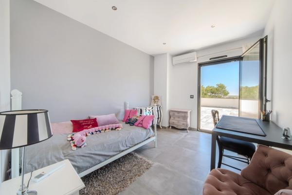 Maison à vendre 8 pièces proche de MONTPELLIER (34)