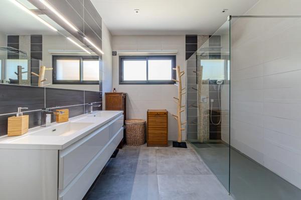 Maison à vendre 8 pièces proche de MONTPELLIER (34)